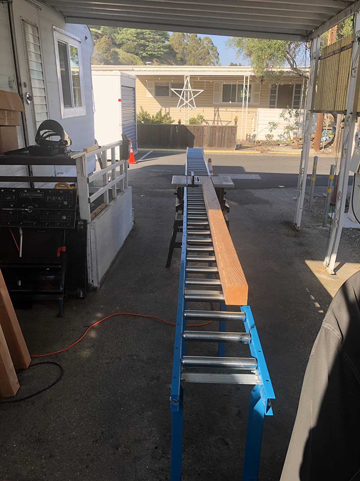 Light-Duty Gravity Conveyor with 1.5