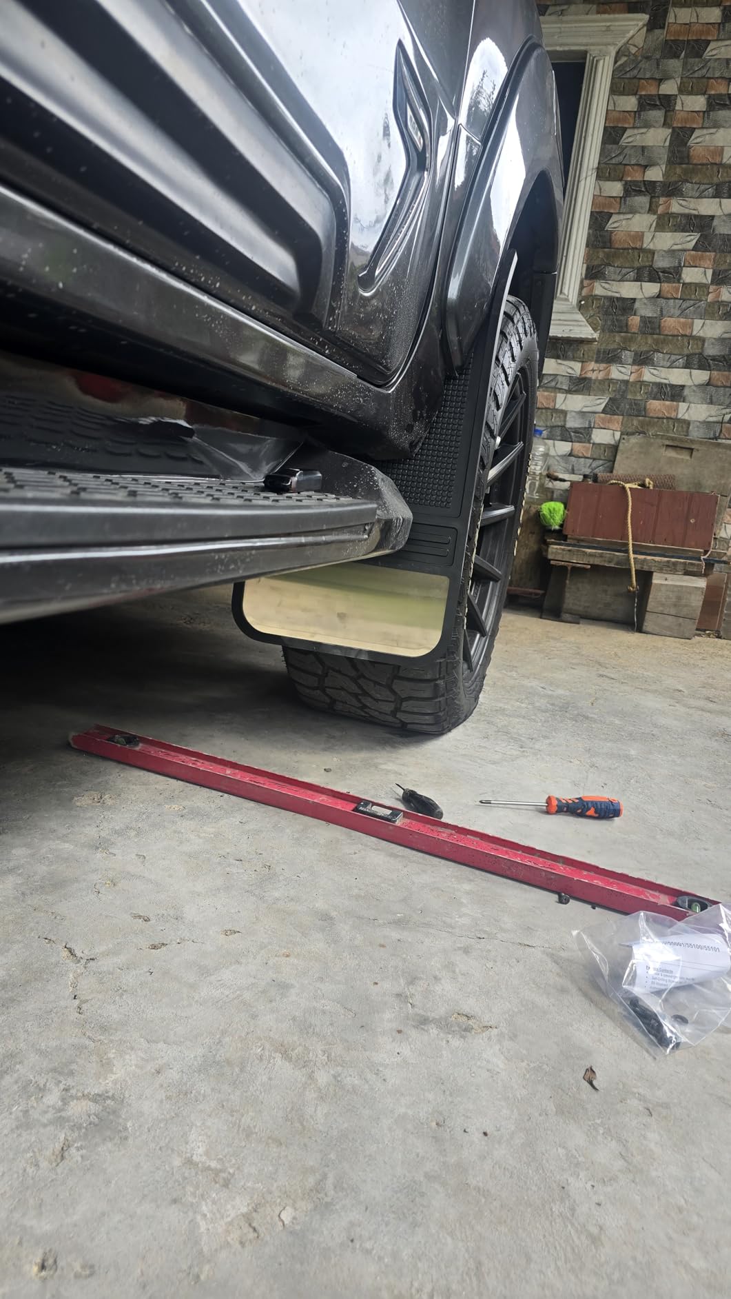Husky Liners Universal Muddog Mud Flaps | Rubber Front Mud Flaps - 12