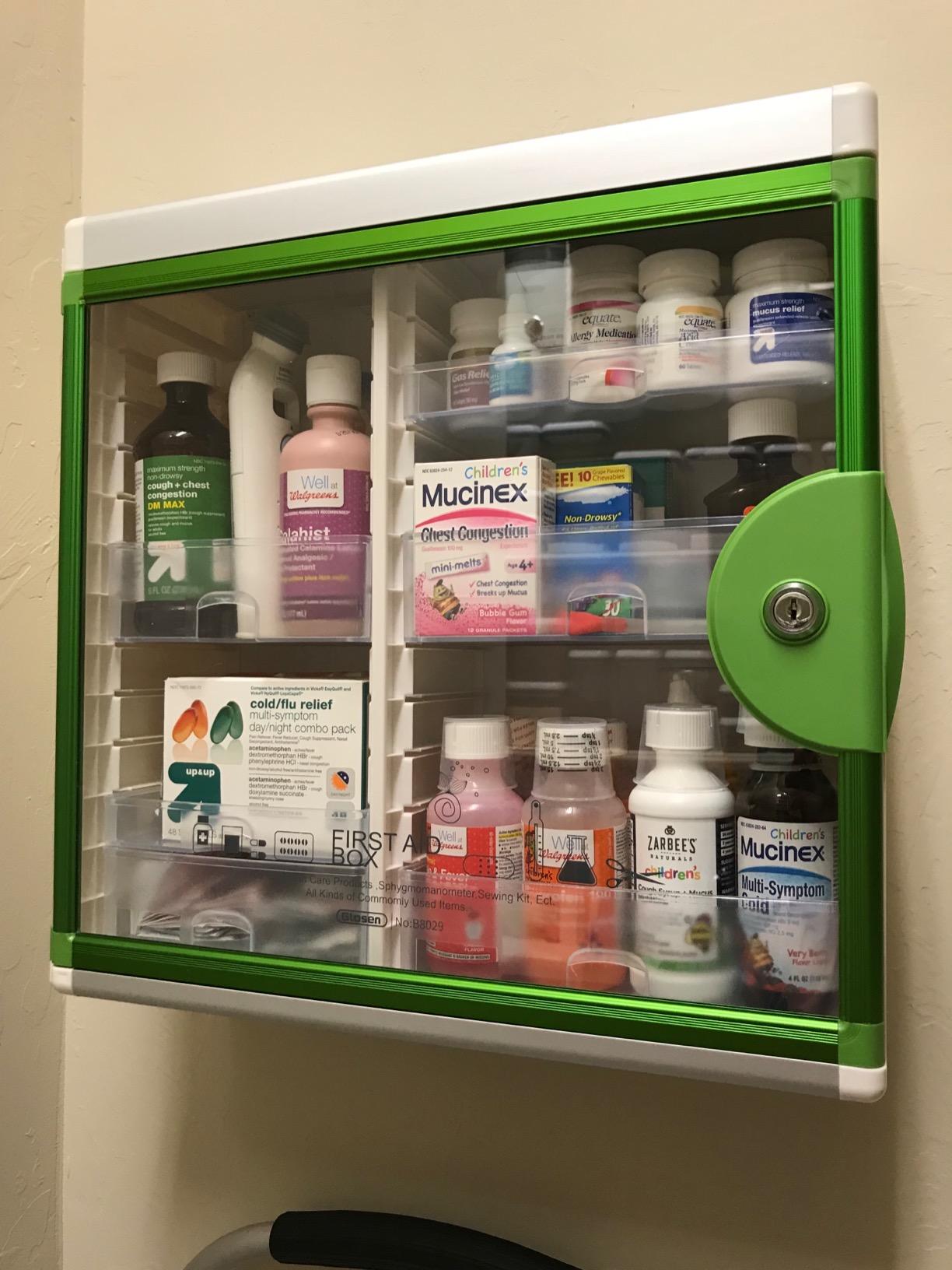 Glosen Lockable Medicine Cabinet with 5 Removable Trays, Wall Mounted & Portable Locking Medicine Cabinet Organizer with Key Lock for Home, Bathroom, Office - Aluminum Alloy Frame(13.6x13.4x6.5Inch) customer photo 1