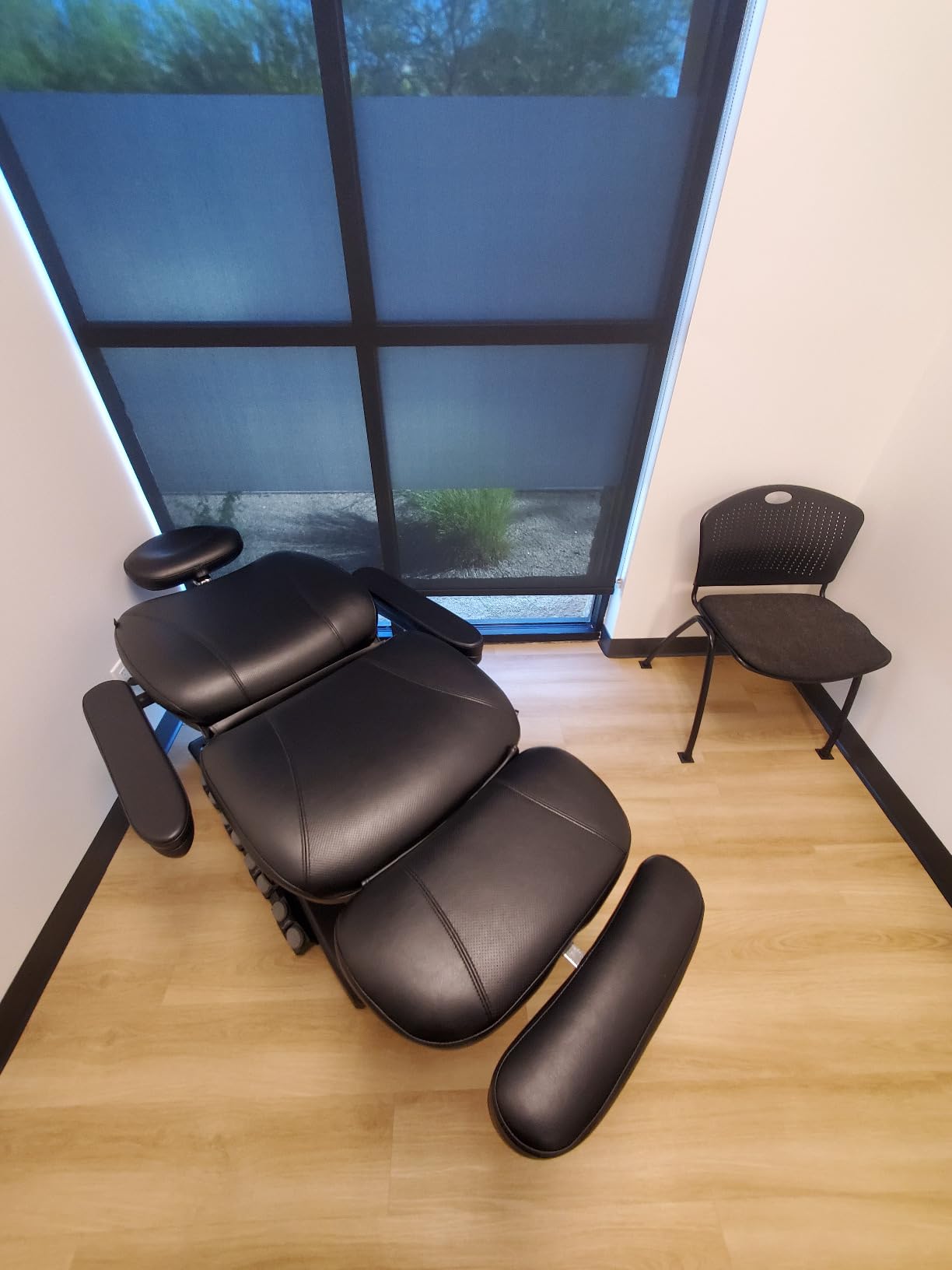 Dir Full Electrical 4 Motor Facial Beauty Bed - Doctor, Tattoo, Medical Podiatry Chair - Spa Aesthetic Chair with Thermal Heated Seats Apollo, Black customer photo 1