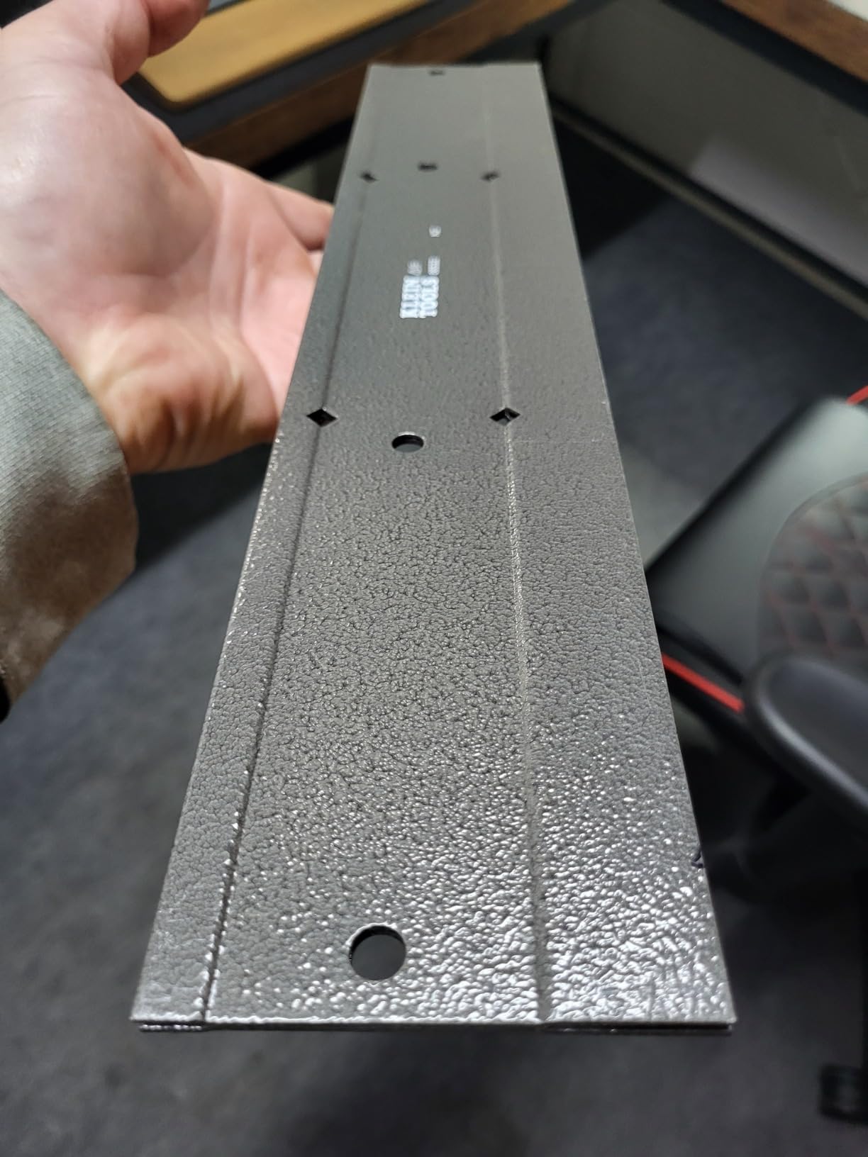 Klein Tools 86532 Metal Folding Tool for Duct Bending 18 x 3-Inch Folds Up to 24 ga CRSM and 28 ga Stainless customer photo 2