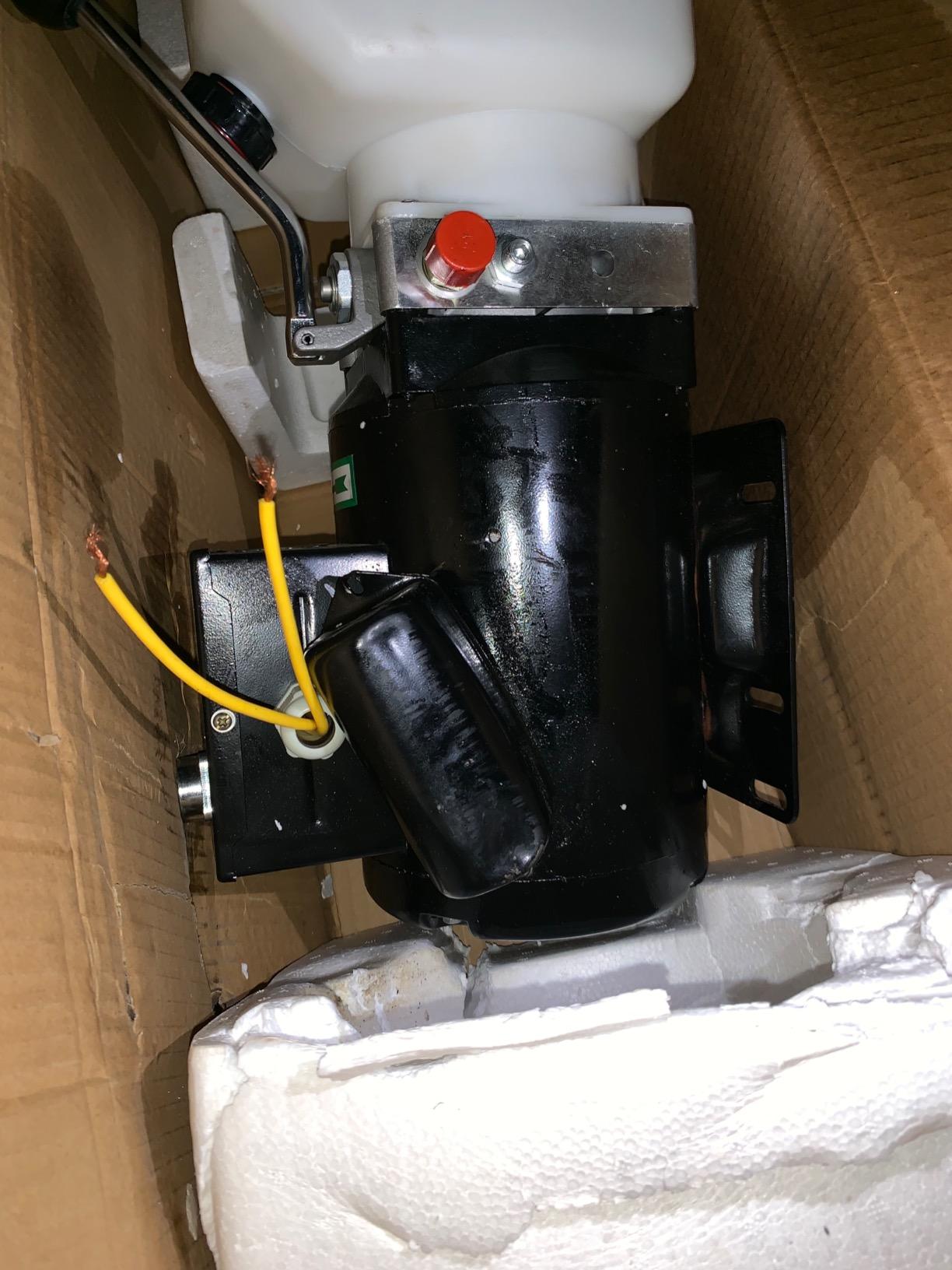 VEVOR 10 Quart Hydraulic Pump, 2.2KW Hydraulic Dump Trailer Pump Single Acting, 3200 PSI Max Relief Pressure, 1.7 GPM Flow Rate, AC220-240V Hydraulic Power Unit Car Lift (Vertical Installation) customer photo 2