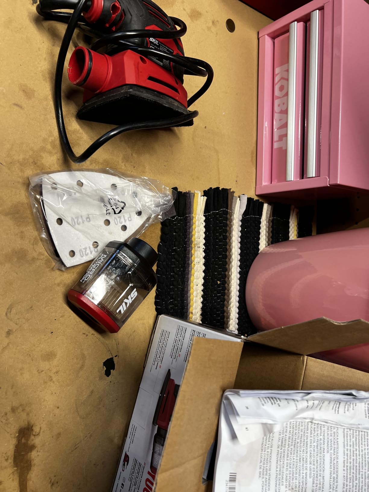 SKIL Corded Detail Sander, Includes 3pcs Sanding Paper and Dust Box - SR250801 customer photo 1