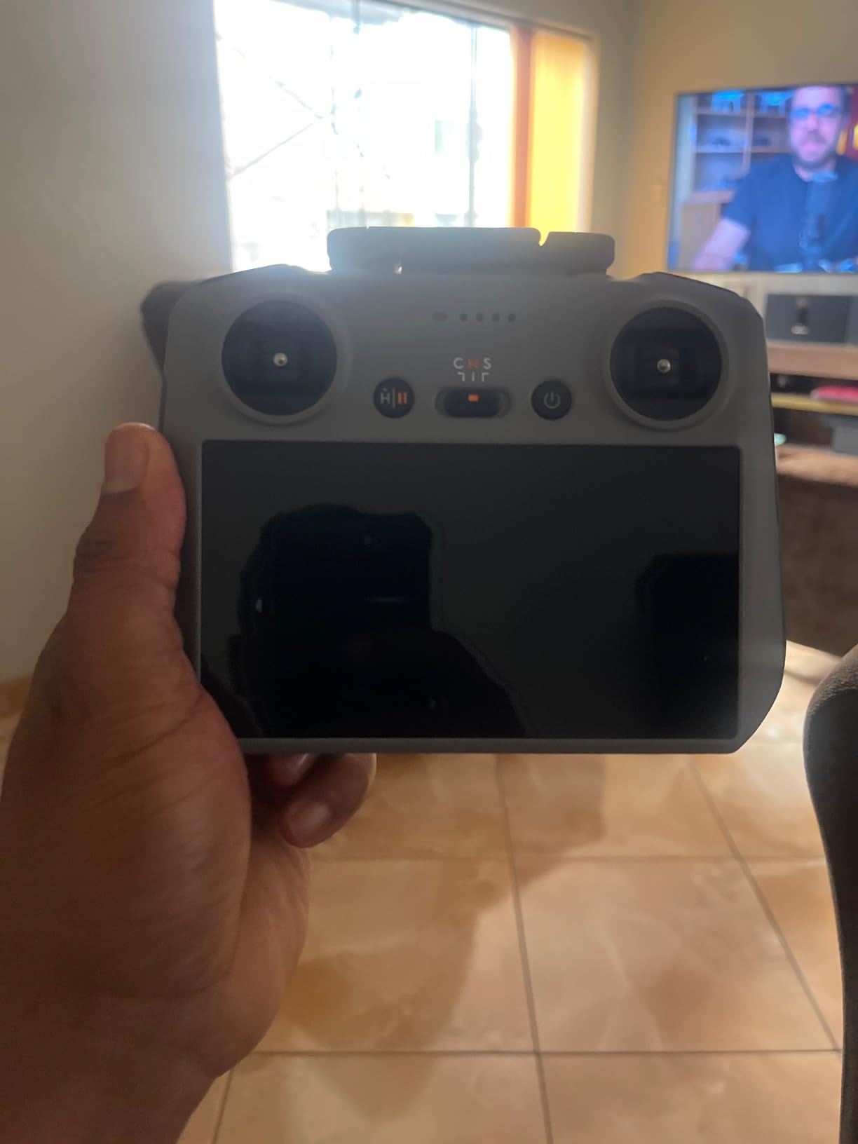 DJI RC 2, Remote Controller with Next-Gen Processor, 20km O4 Transmission, 5.5-inch FHD Screen, 2T4R Antennas, Smart Controller for Drones, Light and Compact customer photo 2