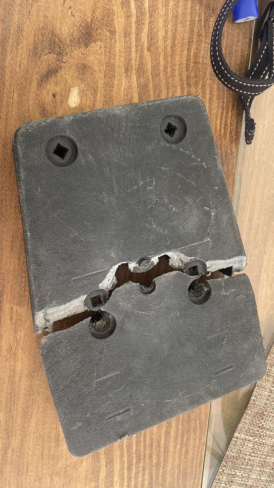 YaeMarine 7.5hp-20hp Heavy Duty Aluminium Marine Outboard Auxiliary Boat Motor Bracket(7953A) customer photo 2