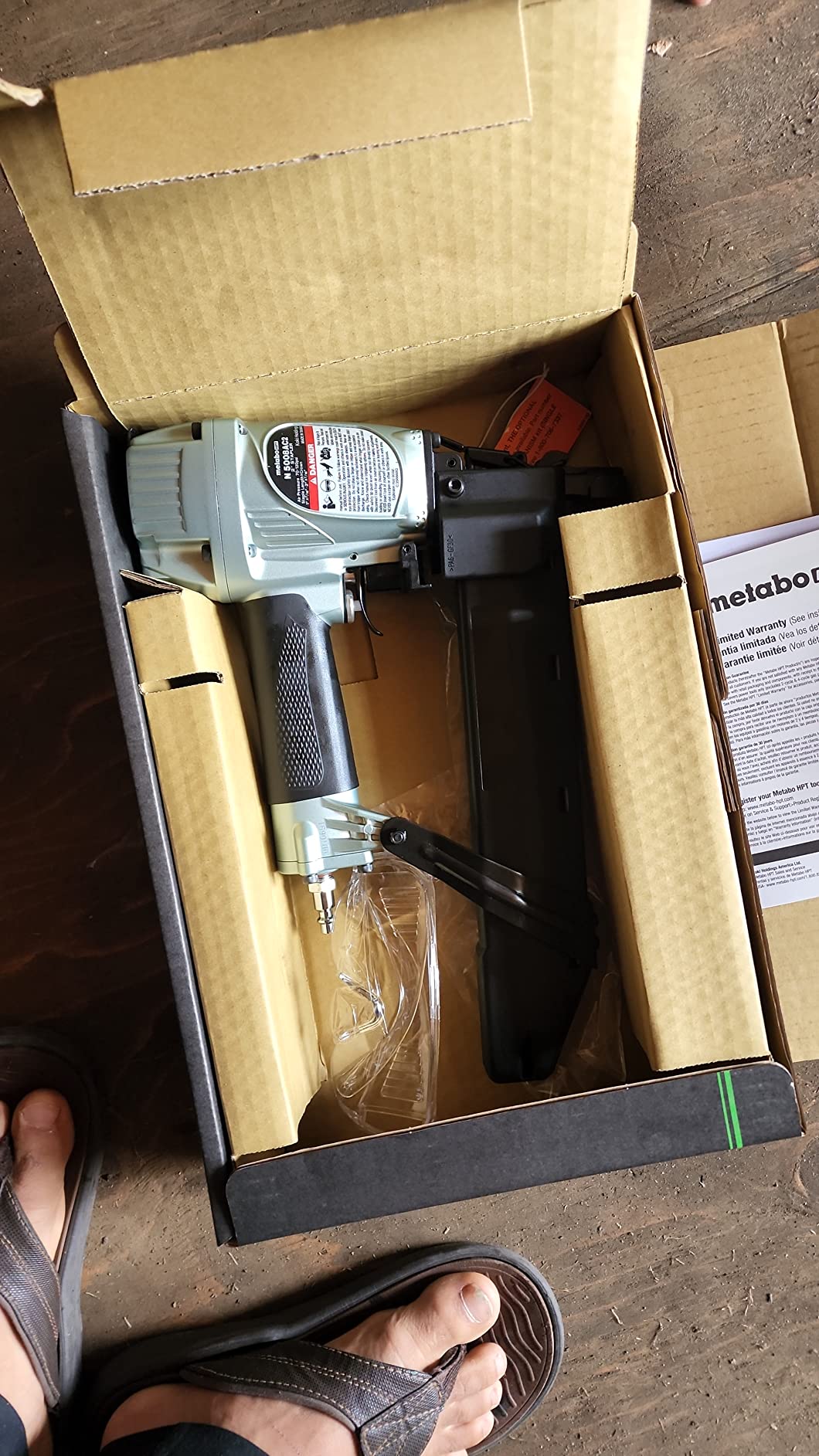 Metabo HPT 7/16 Standard Crown Stapler, 16 Gauge, Pneumatic, N5008AC2 customer photo 2