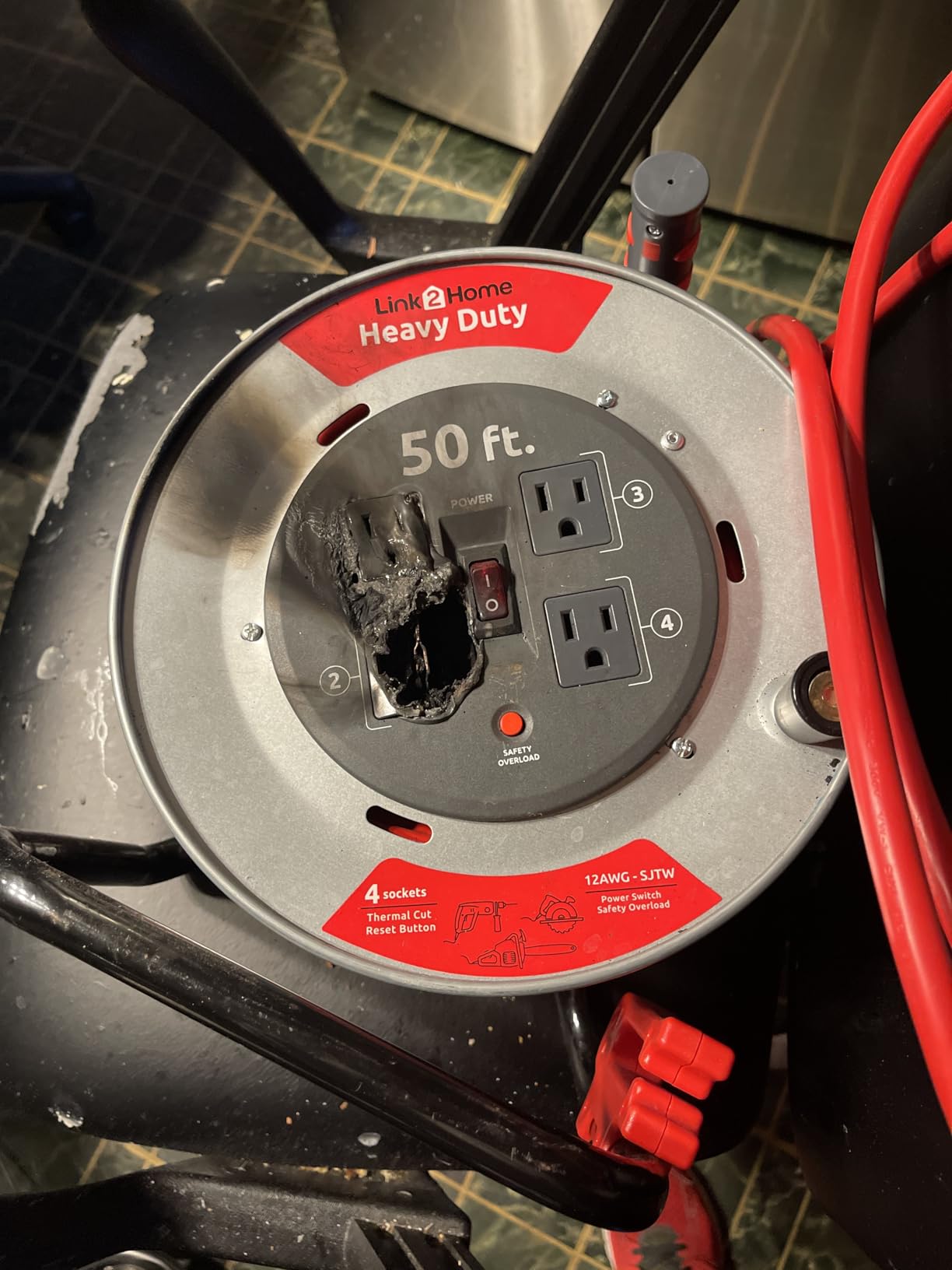 Link2Home 60 Ft. Extension Cord Reel, 4 Power Outlets, 14 AWG SJTW customer photo 2