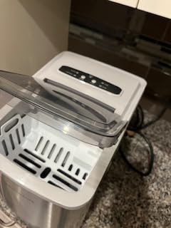 Frigidaire EFIC117-SSCOPPER-COM Stainless Steel Ice Maker, 26lb per Day, Copper Stainless customer photo 1