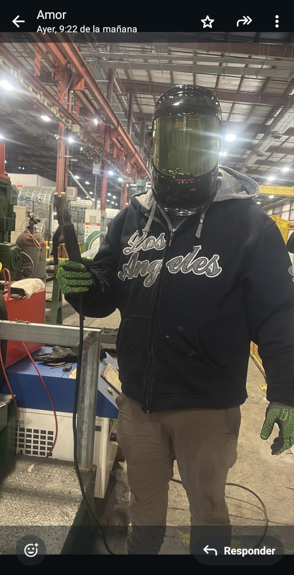 YESWELDER Auto Darkening Welding Helmet with LED, 180° View, LYG-Q800D | Wide shade control for WELD/CUT/GRIND, 1/1/1/1 True Color, 1/30000s response customer photo 2