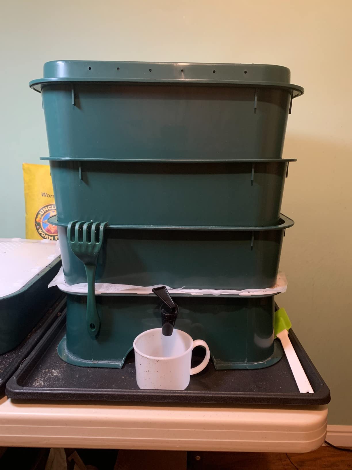 The Original VermiHut® Plus 5-Tray Worm Compost Bin – Indoor & Outdoor Vermicomposting System, Continuous Flow Food Waste Recycler for Organic Composting & Gardening - Dark Green customer photo 2