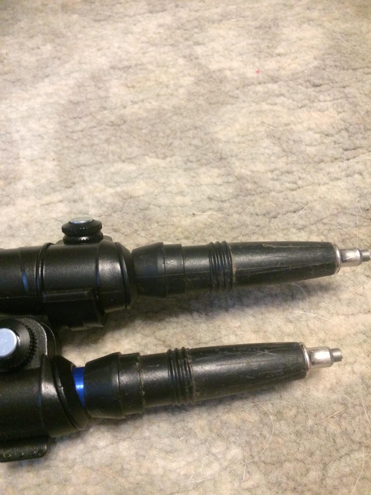 Foxelli Trekking Poles – Lightweight Collapsible Aircraft Grade Aluminum Hiking Poles with Cork Grips Quick Locks & All-Terrain Accessories – Pair of 2 customer photo 2