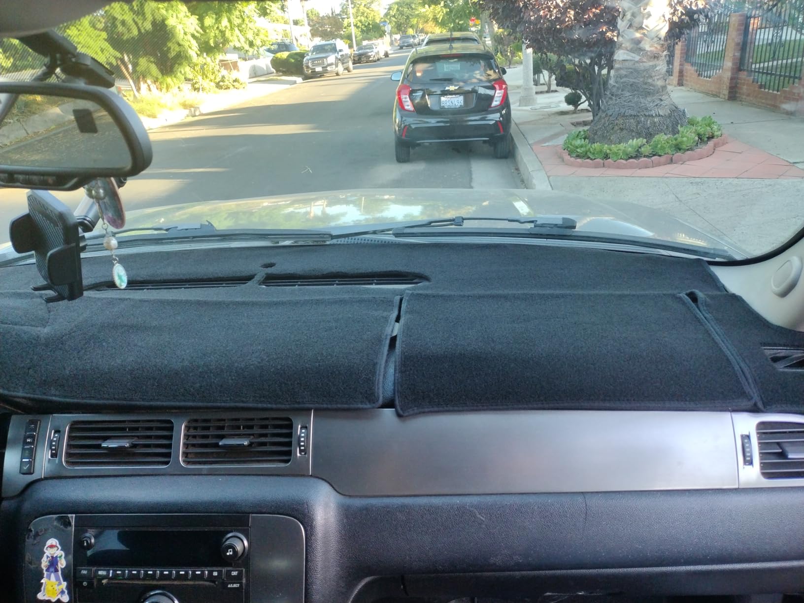 Yiz Dash Cover Mat for 2007-2014 Chevy Tahoe,GMC Yukon/Yukon XL (Black) Y24 | Fit Chevrolet Avalanche 2007-2013, GMC Yukon All Models 2007-2014, Custom Dashboard Cover Pad Carpet customer photo 2