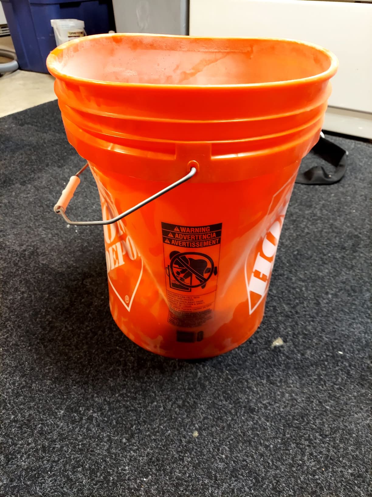 Poly Farm 100 Mil Extra Heavy Duty 20 Liter (5.28 Gallon) Gamma Seal Bucket (Red) customer photo 1