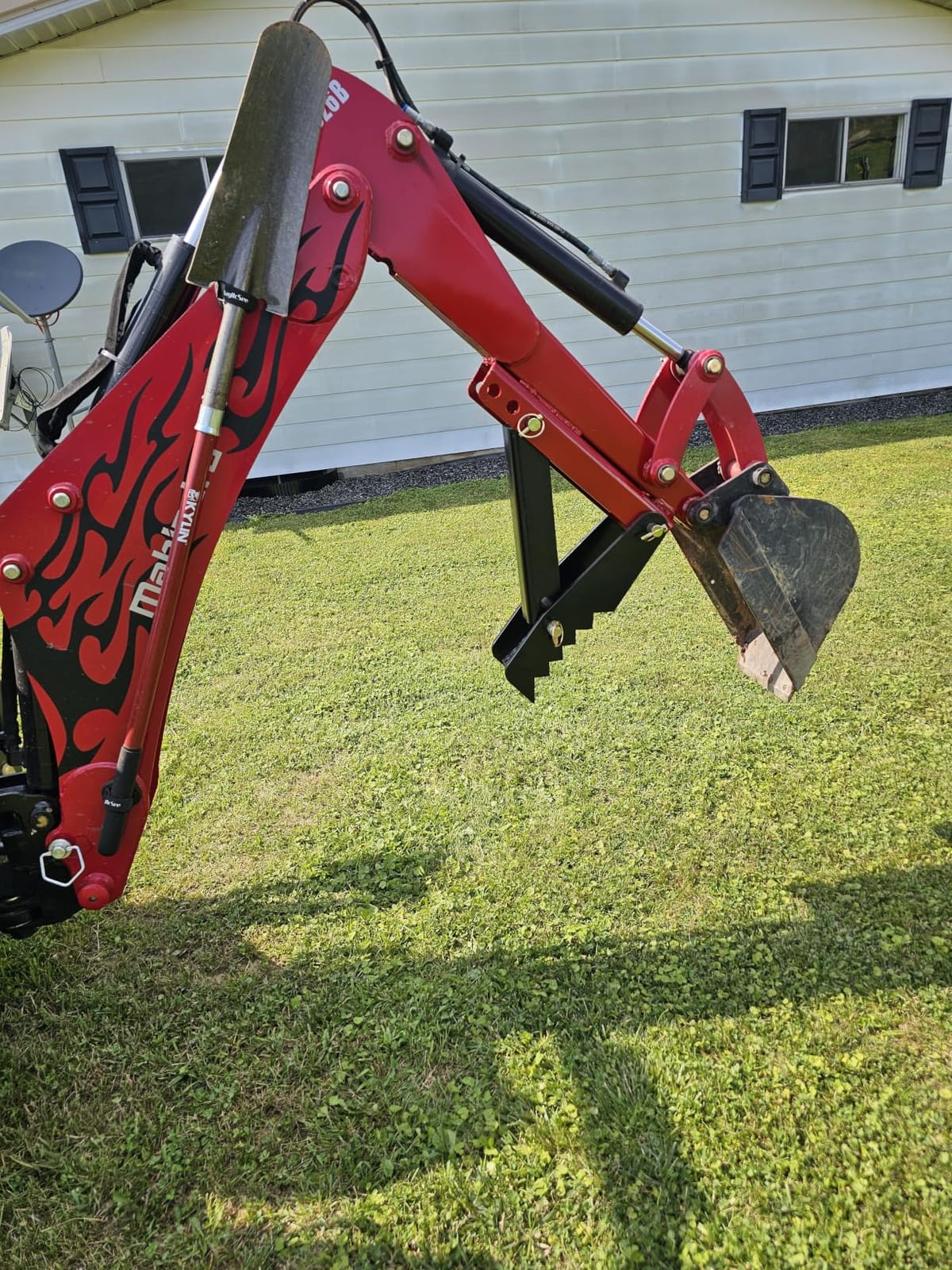 18 inch Backhoe Excavator Thumb Attachments Weld On Adjustable Boom Tractor Excavator 1/2Inch Teeth Thick Steel Plate Assembly 12MM Bolt-On Design customer photo 2