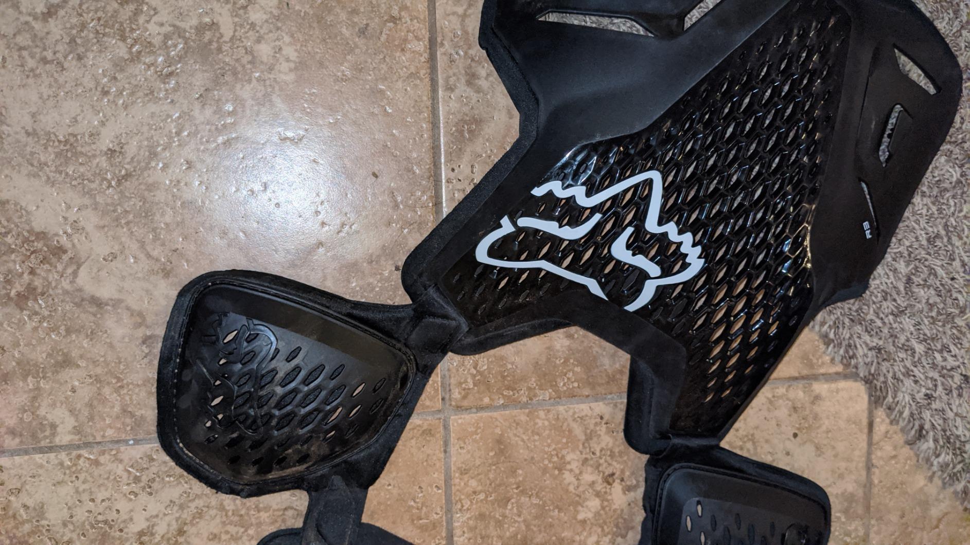Fox Racing R3 Motocross Dirt Bike Chest Guard customer photo 1
