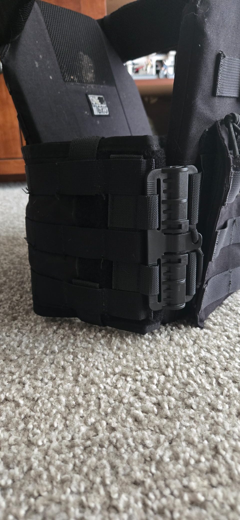 ONETIGRIS DOOM Airsoft Tactical Vest, Adjustable MOLLE Combat Vest for Men | 500D Nylon, Quick-Release Buckles, Fits 10 x 12 in Insert Panels, 36-46 in Waist, Adjustable fit & Breathable customer photo 2