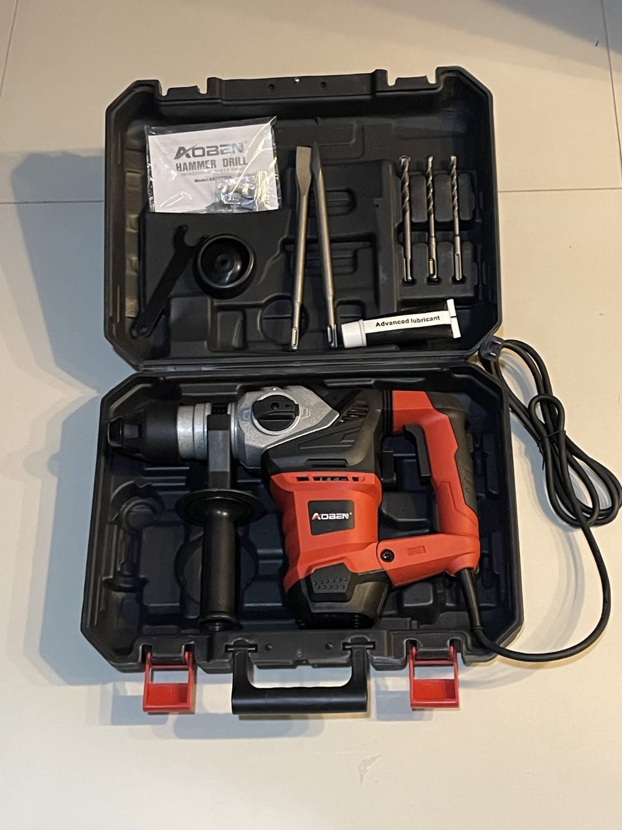AOBEN Rotary Hammer Drill with Vibration Control and Safety Clutch,13 Amp Heavy Duty 1-1/4 Inch SDS-Plus Demolition Hammer for Concrete-Including 3 Drill Bits,Flat/Point Chisels. customer photo 2
