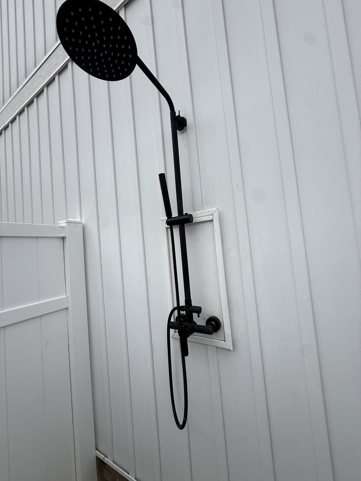 gotonovo Outdoor Shower Kit 304 Stainless Steel, Brushed Nickel, 8 Inch customer photo 2