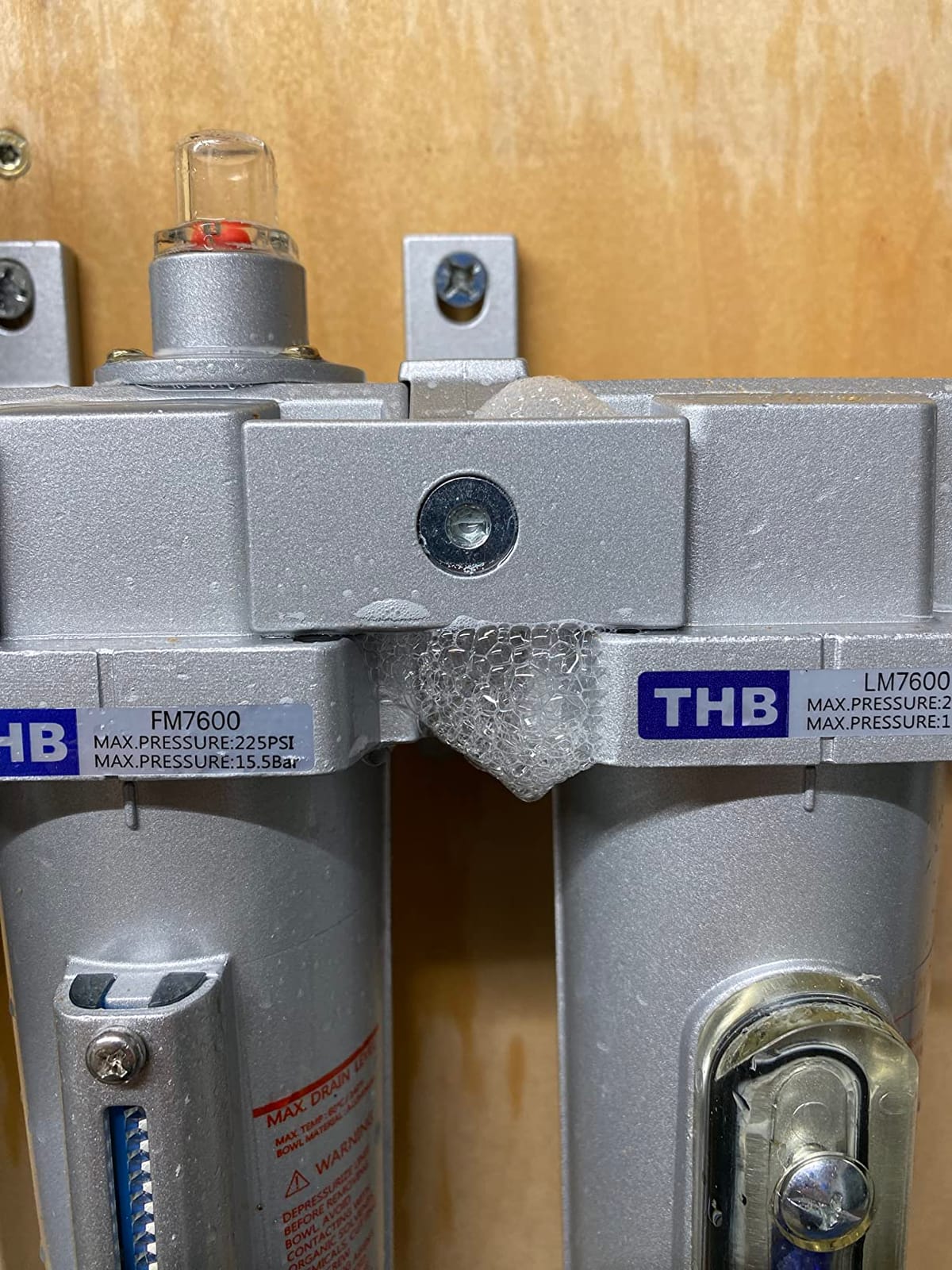 3 STAGE, HEAVY DUTY INDUSTRIAL GRADE FILTER REGULATOR COALESCING DESICCANT DRYER SYSTEM FOR COMPRESSED AIR LINES, METAL BOWLS, GREAT FOR PAINT SPRAY AND PLASMA CUTTER (3/4