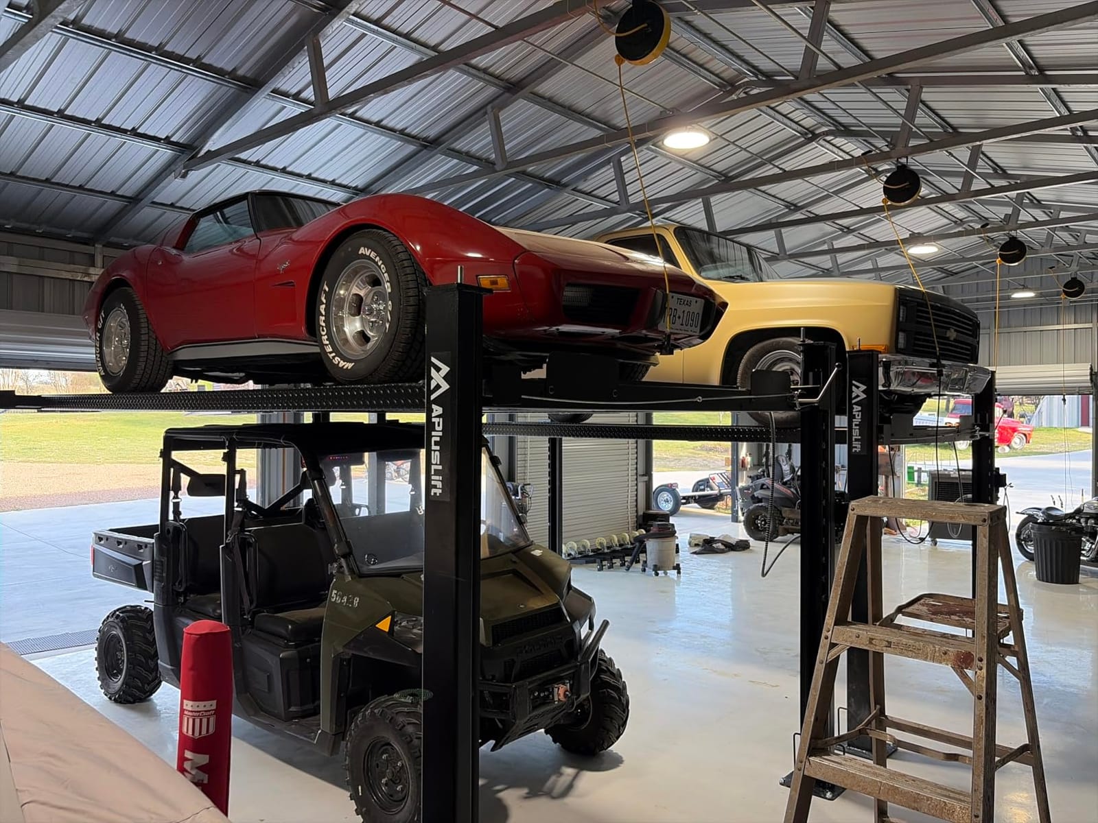 APlusLift HW-8S 8000LB 4-Post Storage Service Car Lift 3 Year Warranty | CE Certified 12000LB Static Load Test. Removable Aluminum Ramp. High Efficient Motor Low Current. Powercord & Plug included customer photo 2