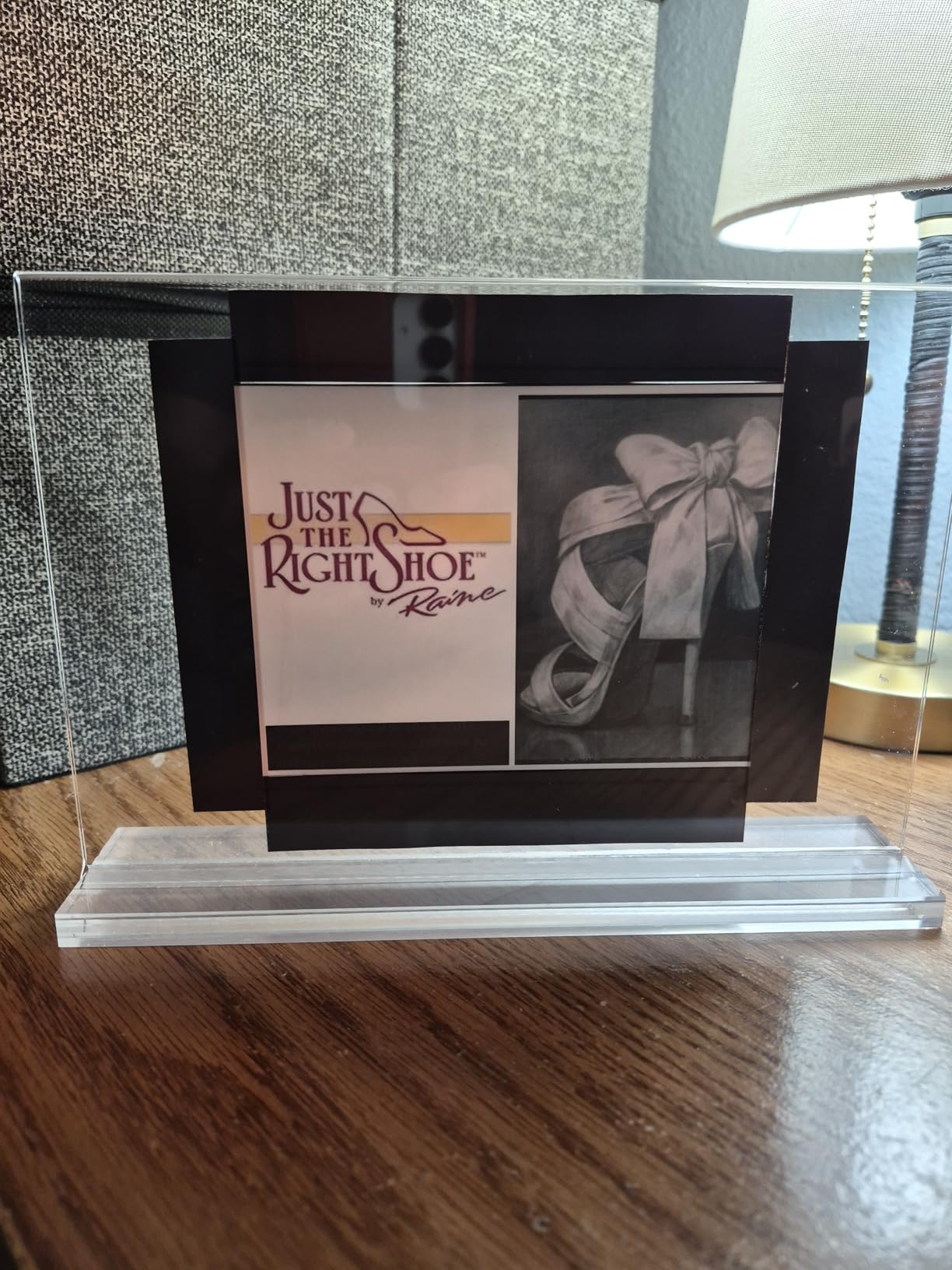 newnewshow 8.5x11 Acrylic Sign Holder 3 Pack Vertical Double-Sided Display (Optional 8.5x11 8.5x5.5 5x7 Horizontal and Vertical) customer photo 2