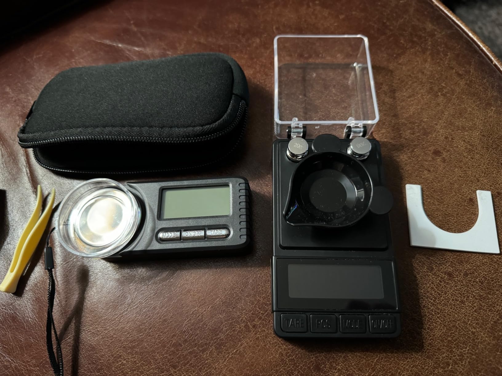 MAXUS Digital Milligram Scale 50g/0.001g, Compact Mg Scale, 2 x 20g Weights | Black Powder Scale for Reloading, 6 Units, Tare, Counting, USB/Battery Powered, for Jewelry, Gold, and other micro items customer photo 1