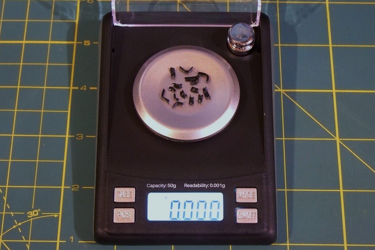 MAXUS Digital Milligram Scale 50g/0.001g, Compact Mg Scale, 2 x 20g Weights | Black Powder Scale for Reloading, 6 Units, Tare, Counting, USB/Battery Powered, for Jewelry, Gold, and other micro items customer photo 2