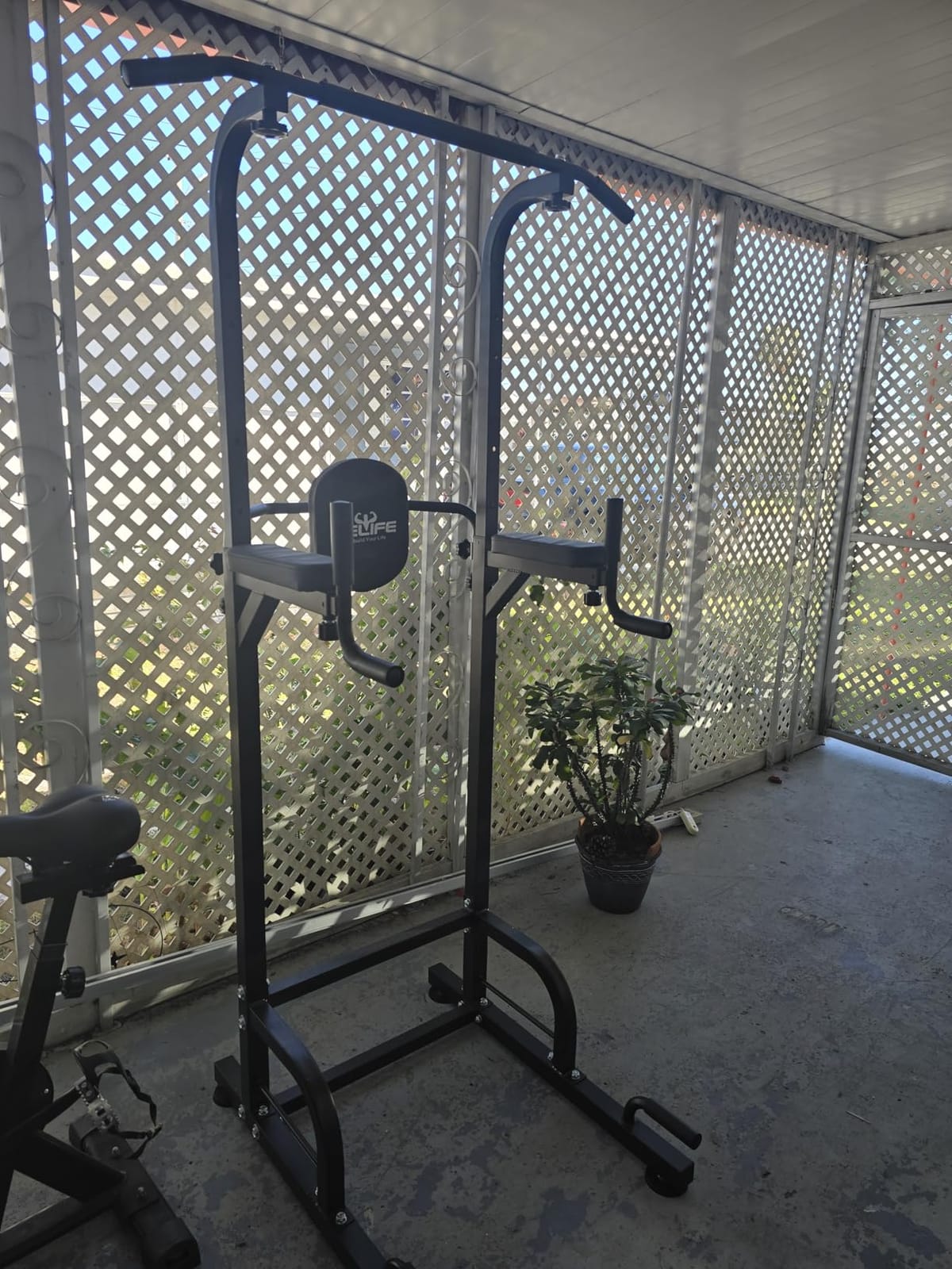 RELIFE REBUILD YOUR LIFE Pull Up Bar Free Standing Power Tower for Home Gym | Dip Station Pull Up Station, Multi-Function Home Fitness Equipment for Pull-Ups, Dips, Push-Ups, Full Body Strength Training customer photo 2