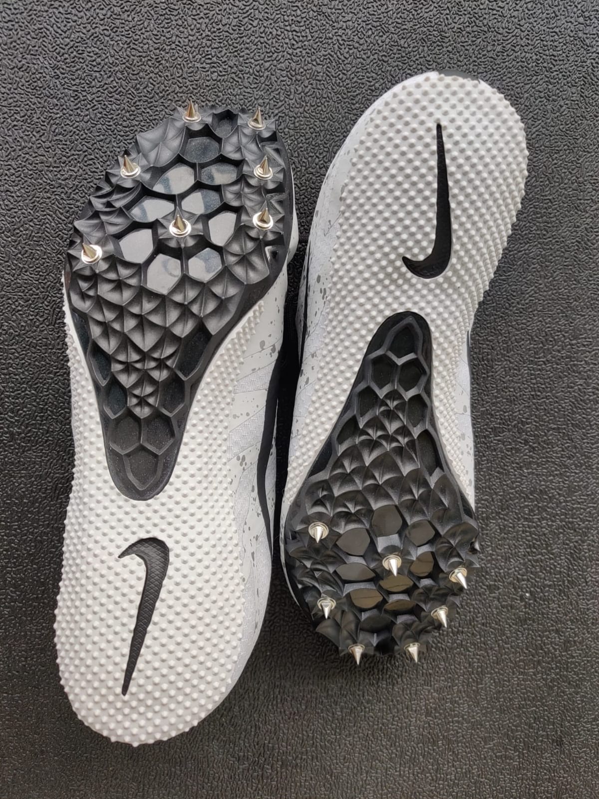 Nike Unisex's Zoom Rival M 9 Track & Field Shoes customer photo 1