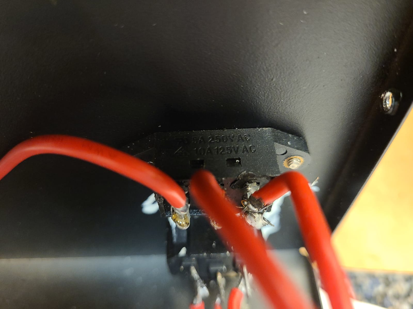 LVYUAN 3000 Watt Voltage Converter Transformer Heavy Duty Step Up/Down AC 110V/120V/220V/240V Power Converter with 2 US Outlets, 2 Universal Outlets, Resettable Circuit Breaker Protection customer photo 1