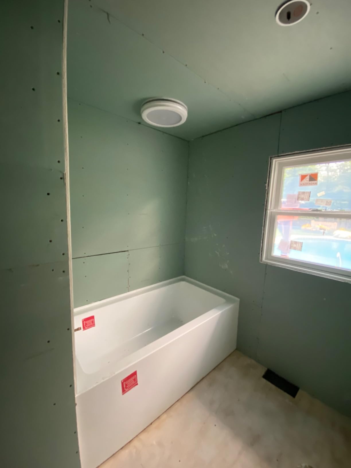 Fine Fixtures Acrylic, Fiberglass Alcove Soaking Bathtub with Integral Apron Front in Glossy White - Right Hand Drain, 66