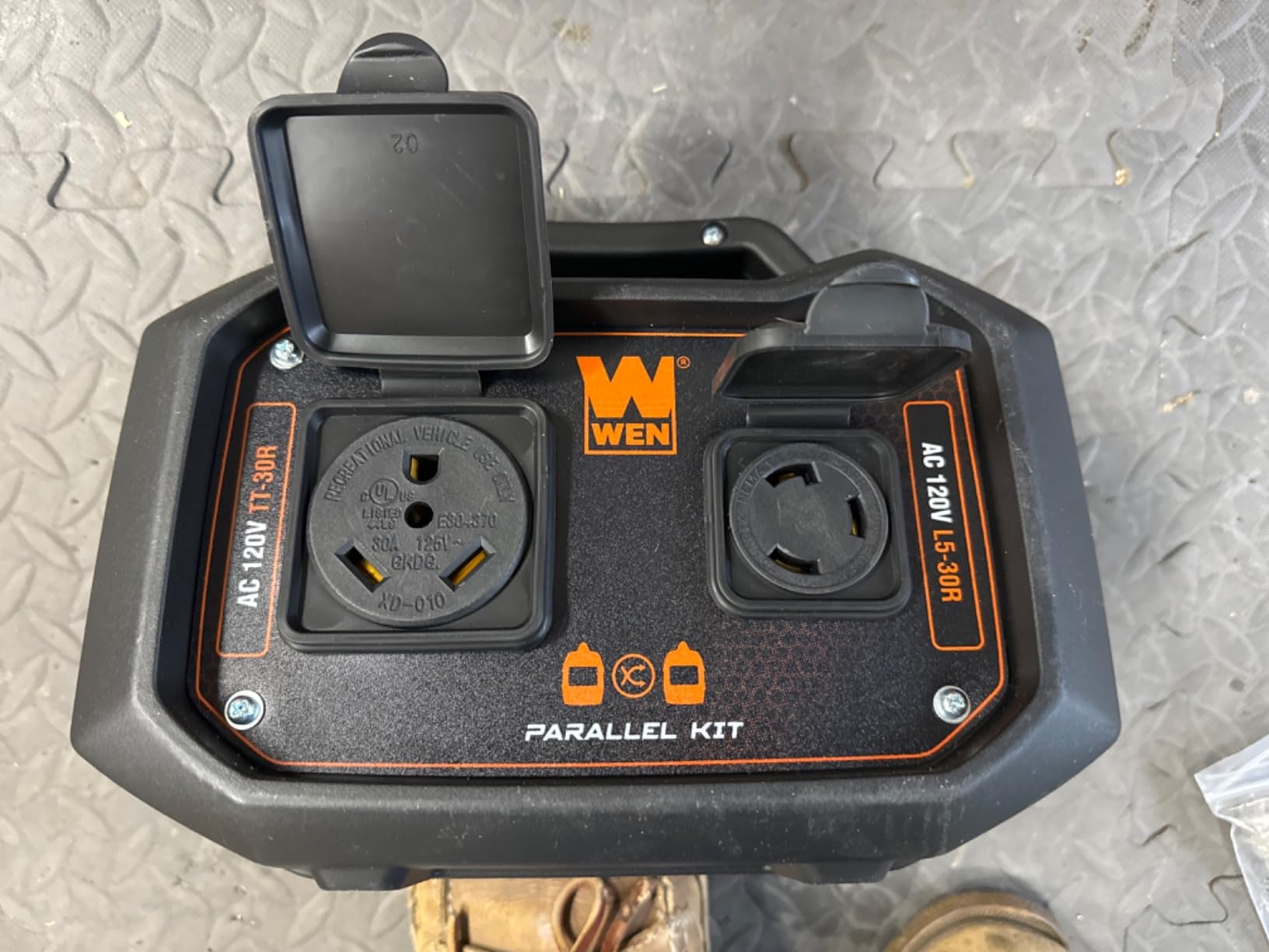 WEN GNA36i 30-Amp 3600-Watt Parallel Connection Kit for Inverter Generators, Black customer photo 1