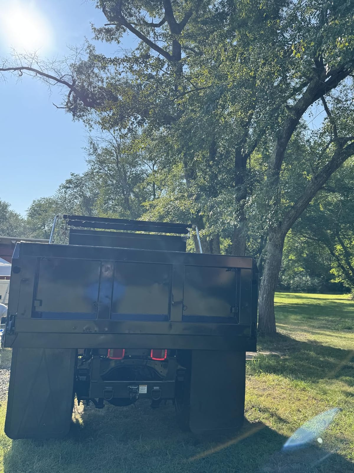 Kym Industries Electric Aluminum 4-Spring Dump Truck Tarp System with 7'6