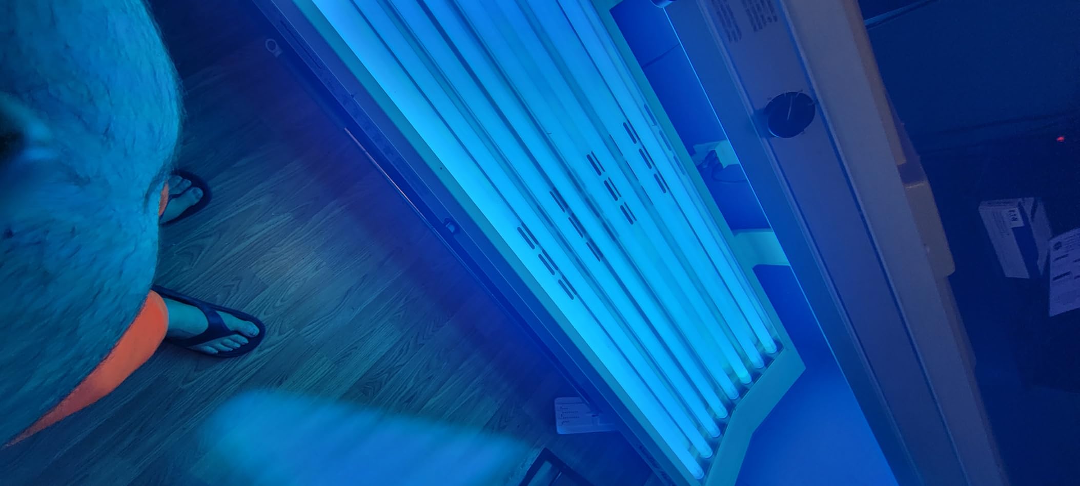 GoldenBronze II F73T12 HO 100W RDC Tanning Bulbs - Intense Bronze (16 Pack) customer photo 1