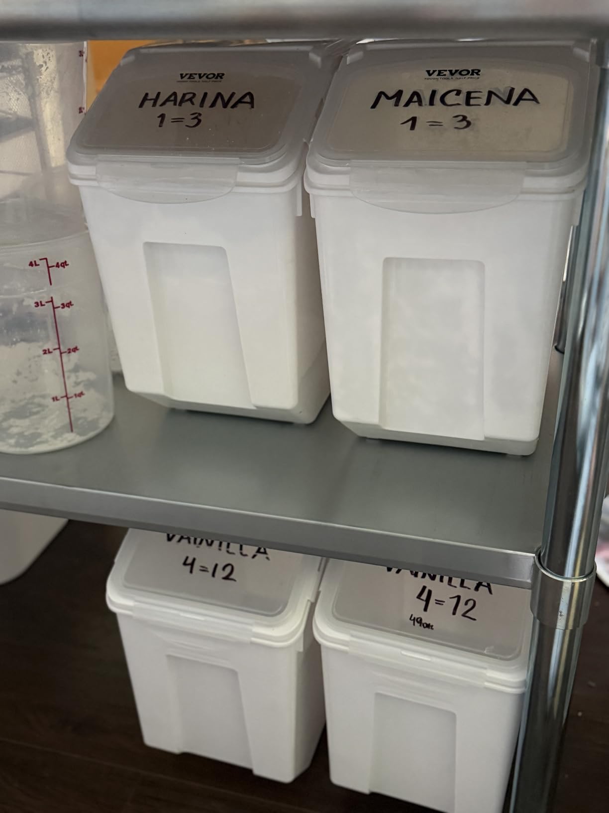 VEVOR Ingredient Bin, 5.2 Gallons Capacity Ingredient Storage Bin, 3 Pcs/Set, PP Material Flour Bins On Wheels, White Shelf Ingredient Bin with Scoop and Sliding Lid, Commercial Storage Bins customer photo 1