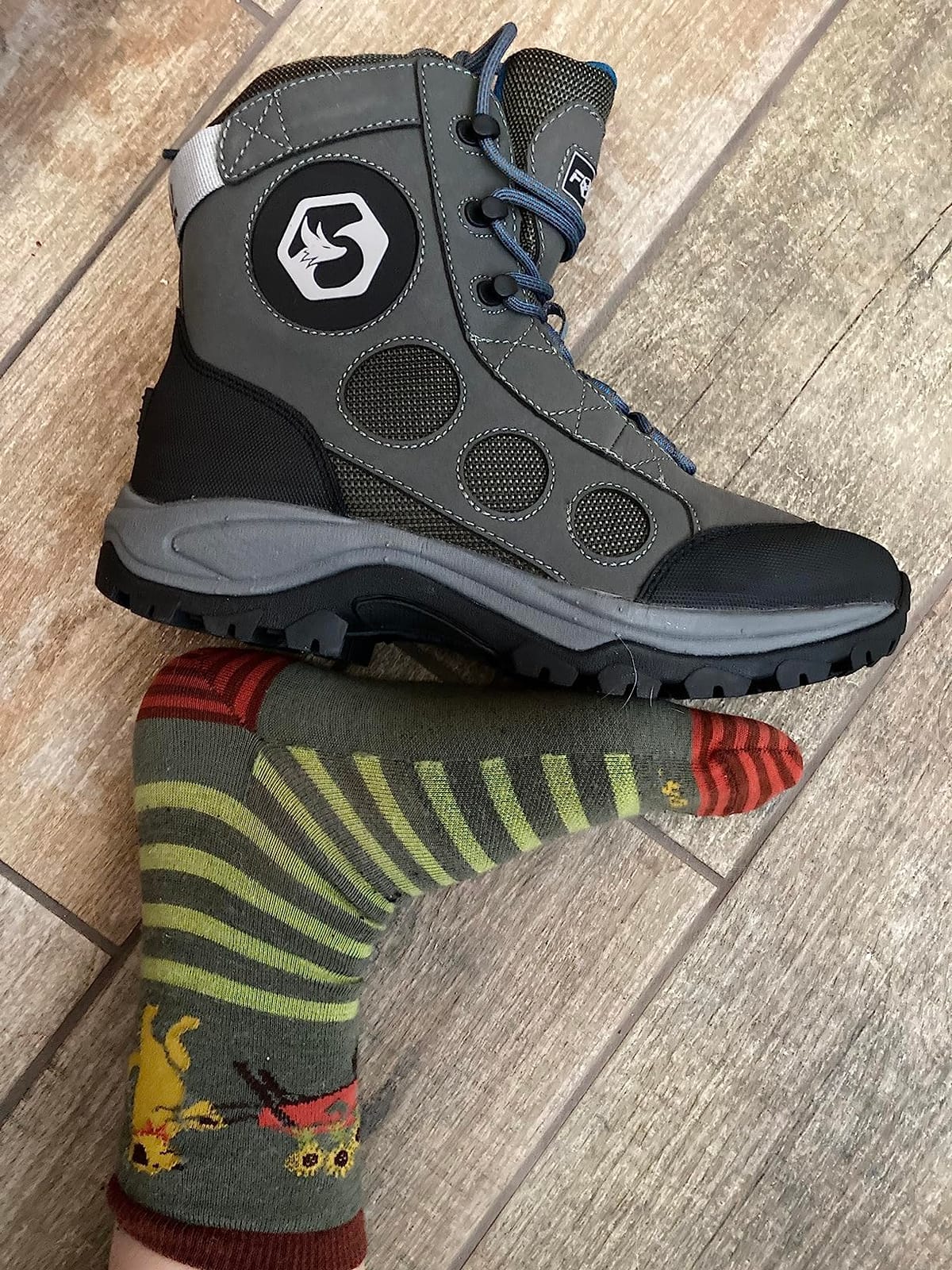 Foxelli Wading Boots - Lightweight Fly Fishing Boots for Men, Rubber Sole Wading Shoes customer photo 1