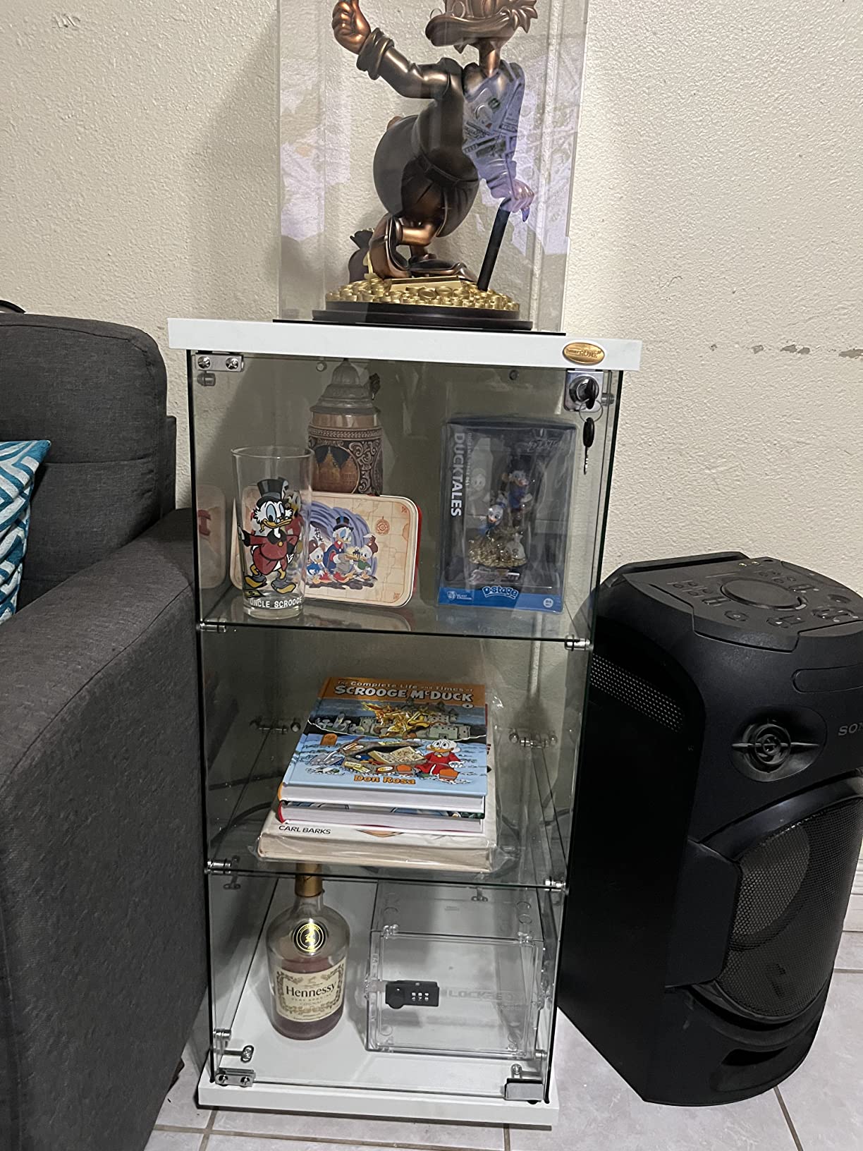 VIVOHOME 3-Tier Glass Display Cabinet, 47.2''H x 15.7''W x 15.7''D | Curio Cabinets with Doors for Collectibles, Glass Display Case with Lock, 3 Display Shelves, 5mm Tempered Glass 25mm MDF Base customer photo 1