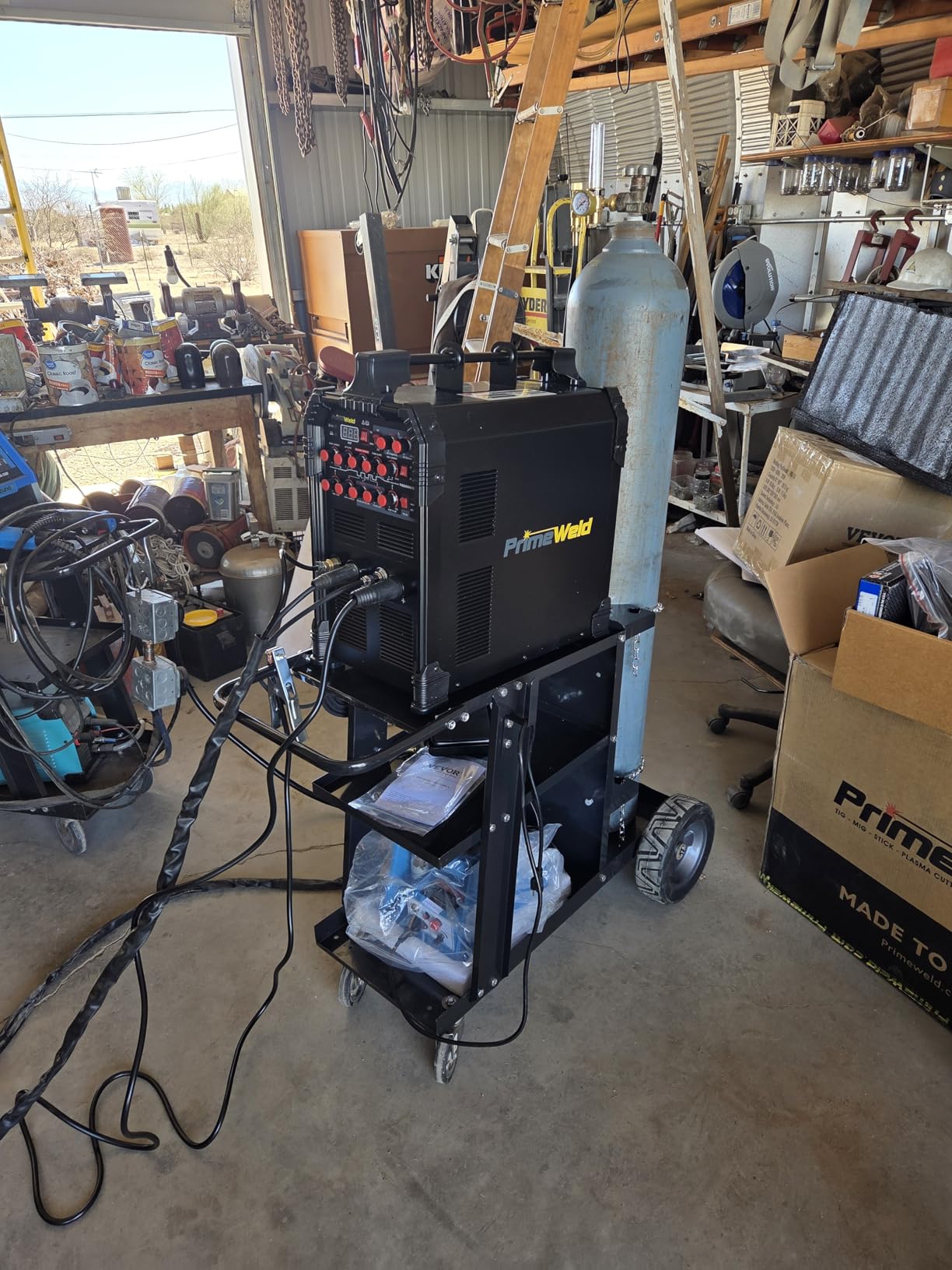 Weldpro 3-Tier Heavy Duty Welding Cart, Welder Cart for MIG/TIG Welder & Plasma Cutter, 400Lbs Capacity Rolling Welding Trolley with 360°Swivel Wheels & Safety Chains customer photo 2