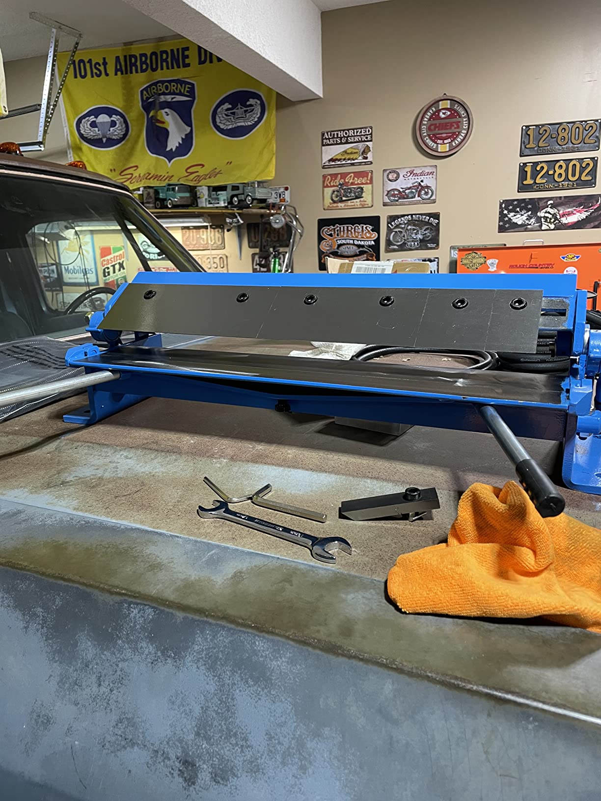 KF5006 Box and Pan Brake Sheet Metal Folder Bending Brake Metal Forming Machine Max Capacity 24 Inch (610mm) 20 Ga (1.0mm) with 5 Fingers 0-135 deg customer photo 2