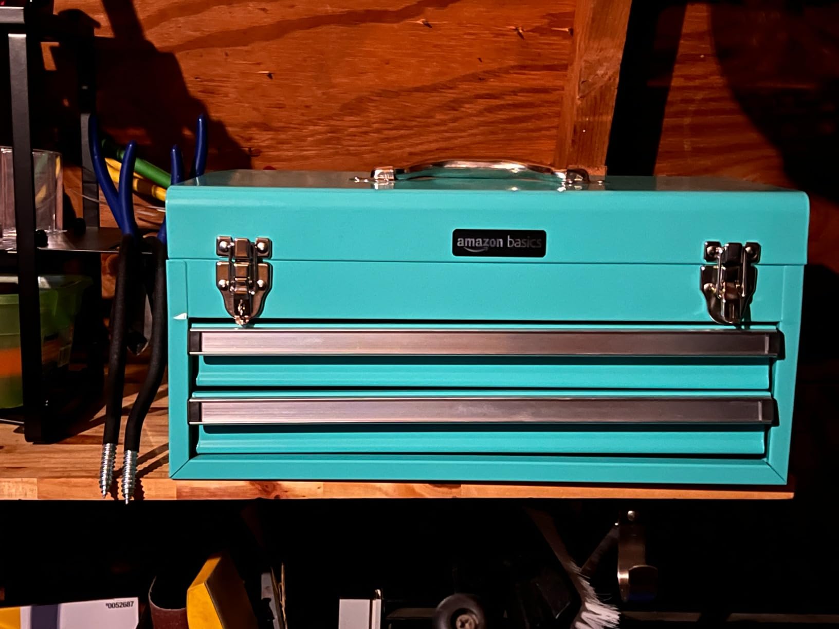 Amazon Basics Metal Tool Box with Drawers, Storage and Organization Tool Chest, Powder Coat Finish, 18.1 x 8.7 x 9.5 in, Turquoise customer photo 1