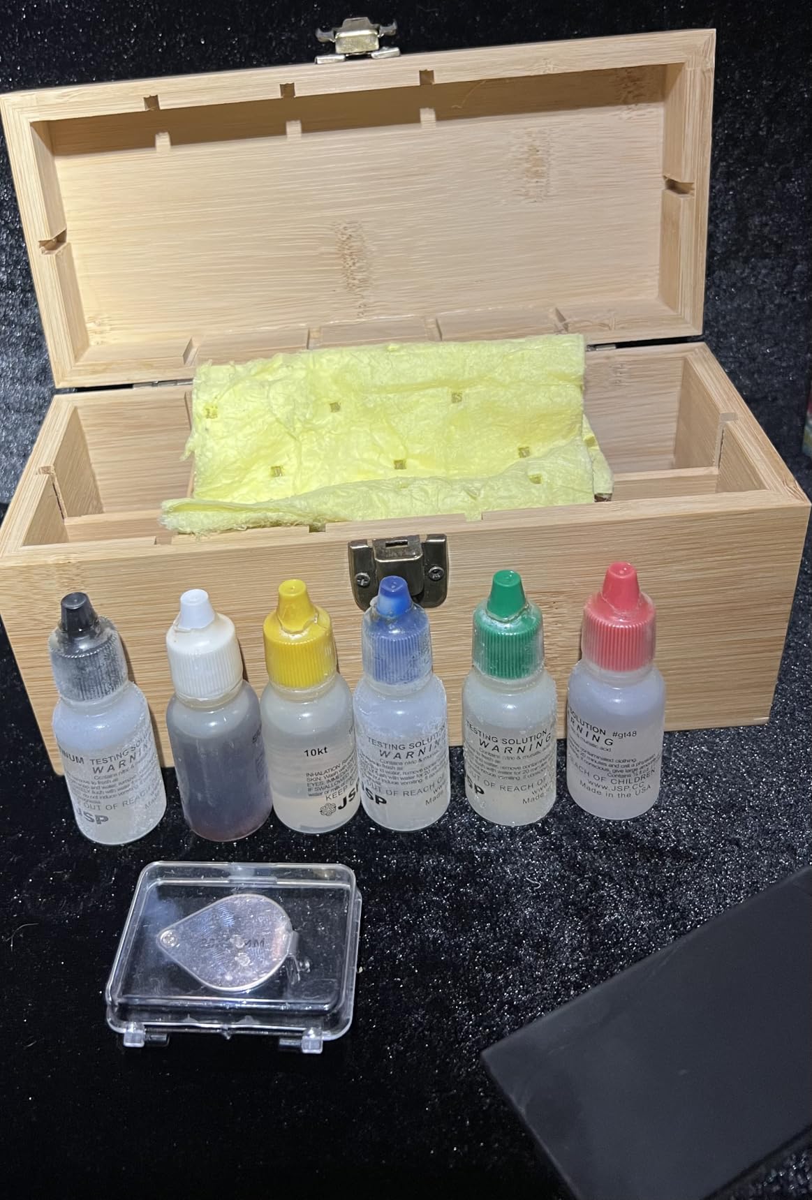 Jewelry Testing Kit 10K, 14K, 18K, 24K Gold, Silver, Platinum Test Solutions with Scratch Stone, 30X Loupe, Instructions, and Bamboo Storage Box customer photo 1