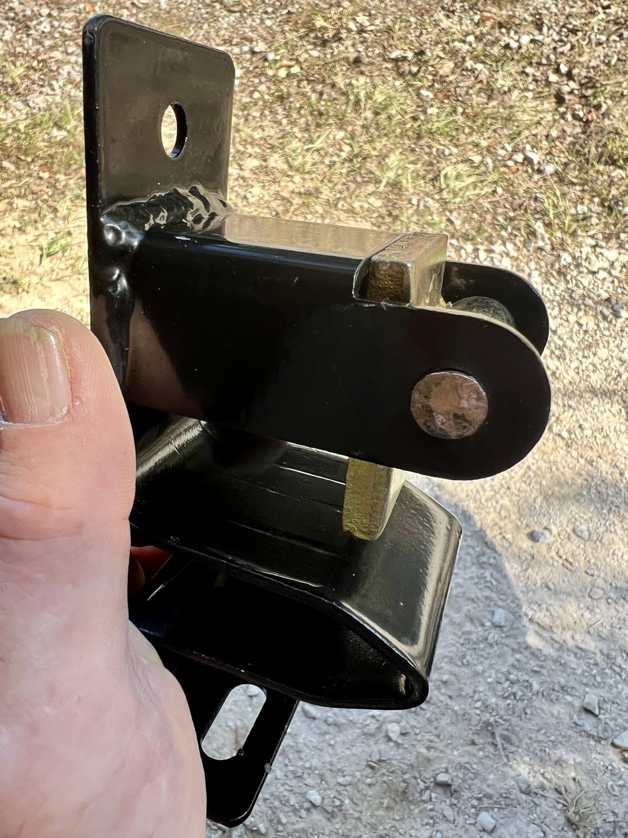 Rural365 Livestock One Way Latch for Cattle Gate - Black Farm Gate Metal Gate Latch 1 Way for Horse Corrals, Ranches customer photo 2