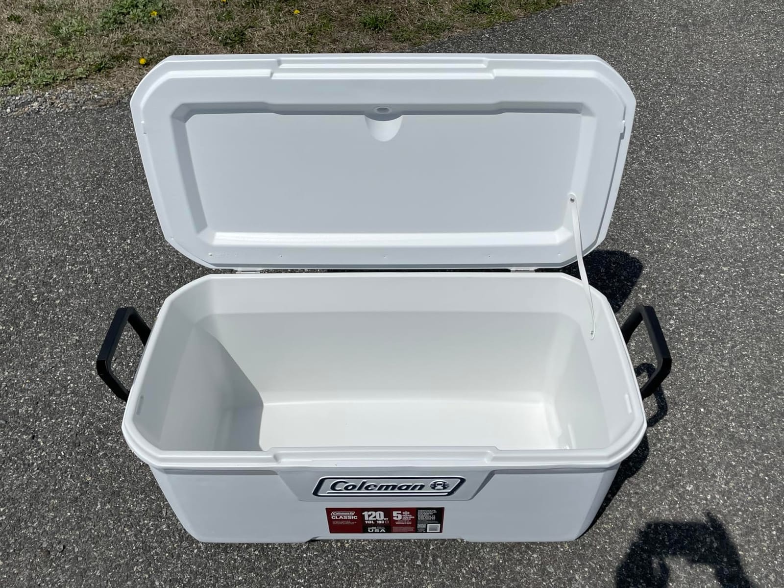 Coleman Marine Cooler with Fully Insulated UV Guard Lid & Body, Keeps Ice for 3+ Days, Great for Boating & Fishing, 52qt/100qt Wheeled/120qt Options customer photo 1