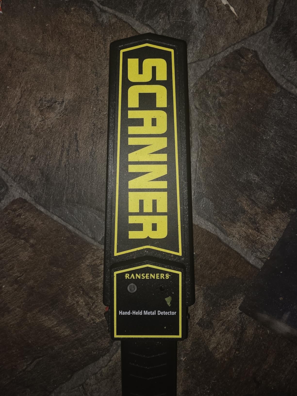 RANSENERS Handheld Metal Detector Wand,Security Wand,Portable Adjustable Sound & Vibration Alerts, Detect All Metal Products (Include Battery) customer photo 1