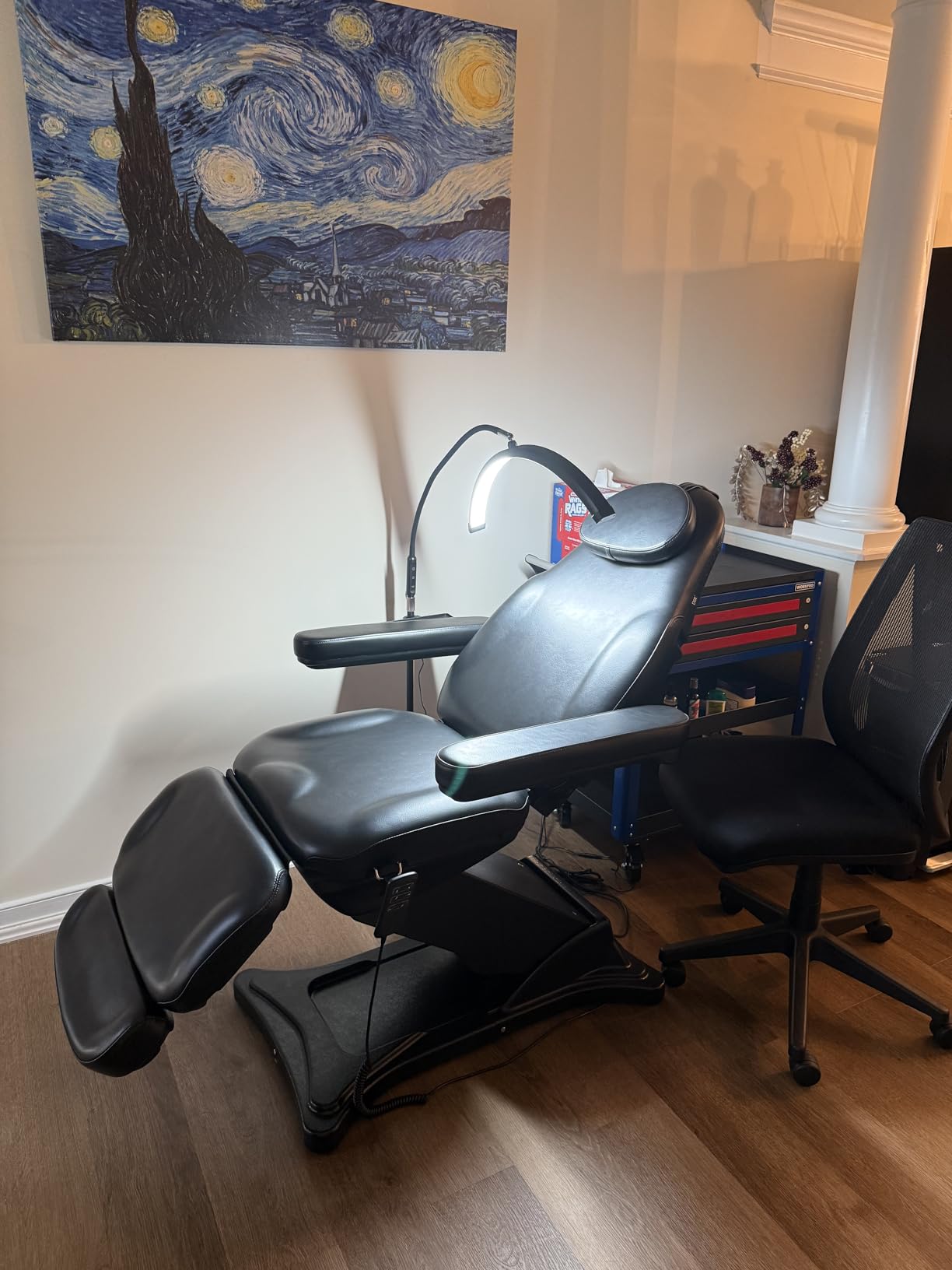 Dir 3 Motor Electrical Medical, Spa, Facial Beauty, Tattoo Podiatry Chair Bellucci customer photo 2