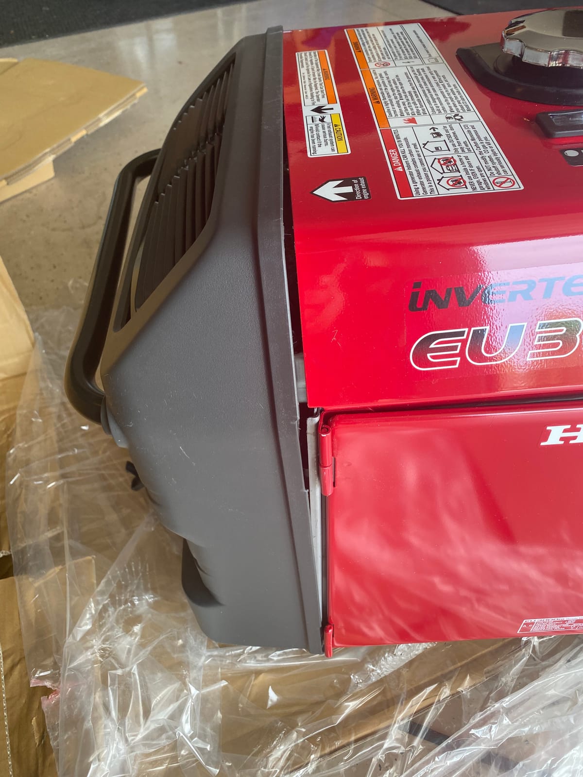 Honda EU3000iS 3000 Watt Inverter Generator (EU3000IS1AN) | Super Quiet 120V Gas Powered Portable Generator for Camping, RV or Home Backup Power Supply, Up to 19.6 Hour Run Time customer photo 1