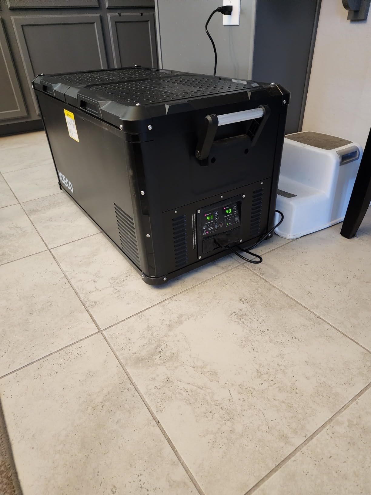 ICECO VL75 ProD 12V refrigerator,79 Quart Dual Zone Portable Fridge Freezer customer photo 2