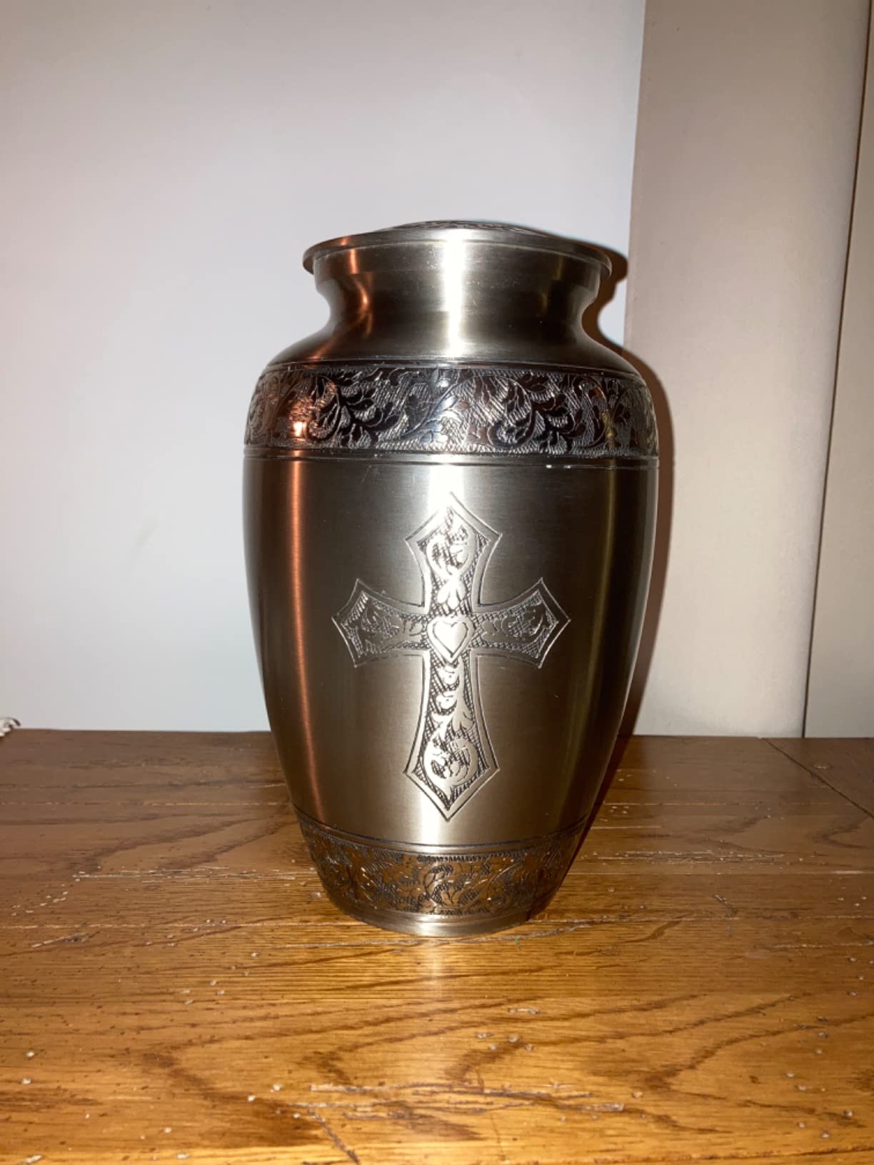 Reminded Adult Cremation Memorial Urn for Human Ashes, Pewter with Black Stripe Brass Funeral Urn with Velvet Bag customer photo 2