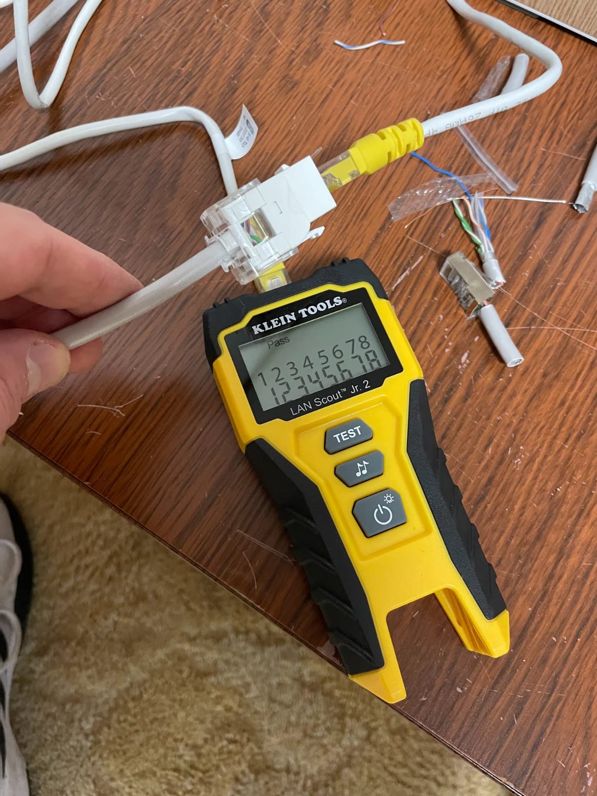 Klein Tools VDV526-200 LAN Scout Jr Cable Tester Ethernet Cable Tester Kit customer photo 1