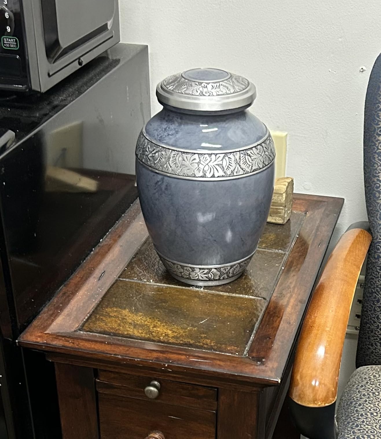 Cremation Urn for Adult Human Ashes - Funeral Memorial - (Gray- 10